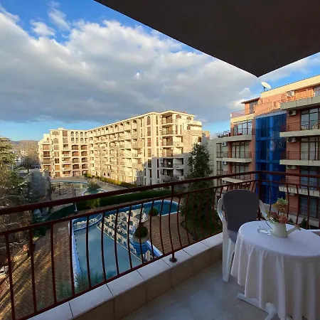 Апартаменти Anita A 25 Pool View Sunny *