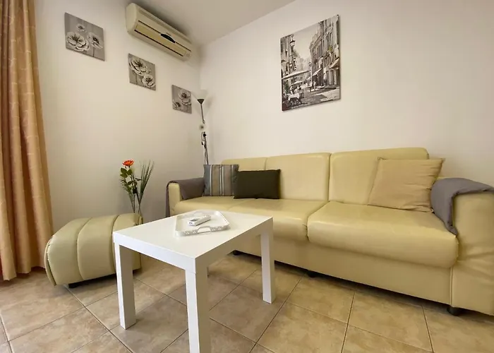 Anita A 25 Pool View Sunny Apartment *