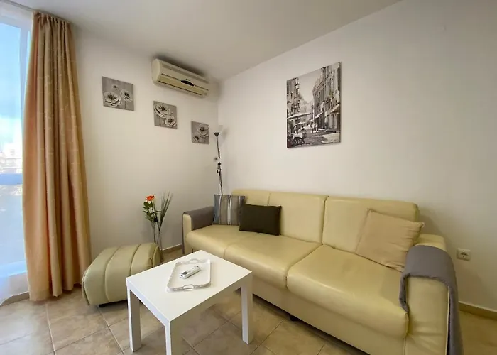 Anita A 25 Pool View Sunny * Солнечный берег